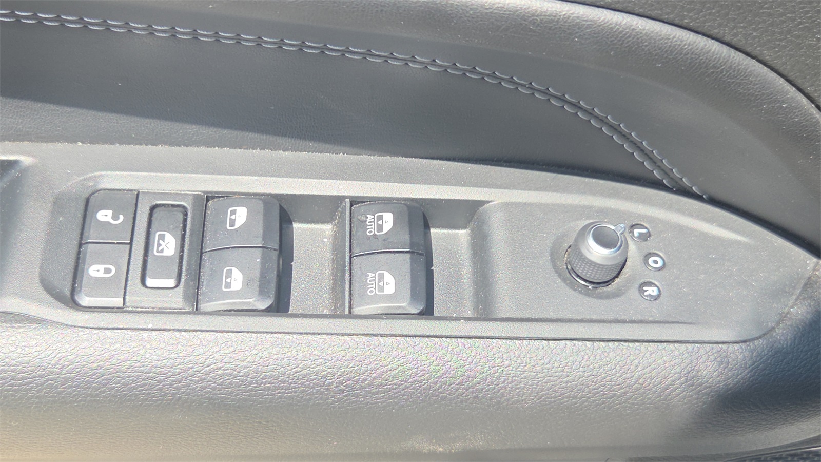 2024 Jeep Compass Latitude photo 23