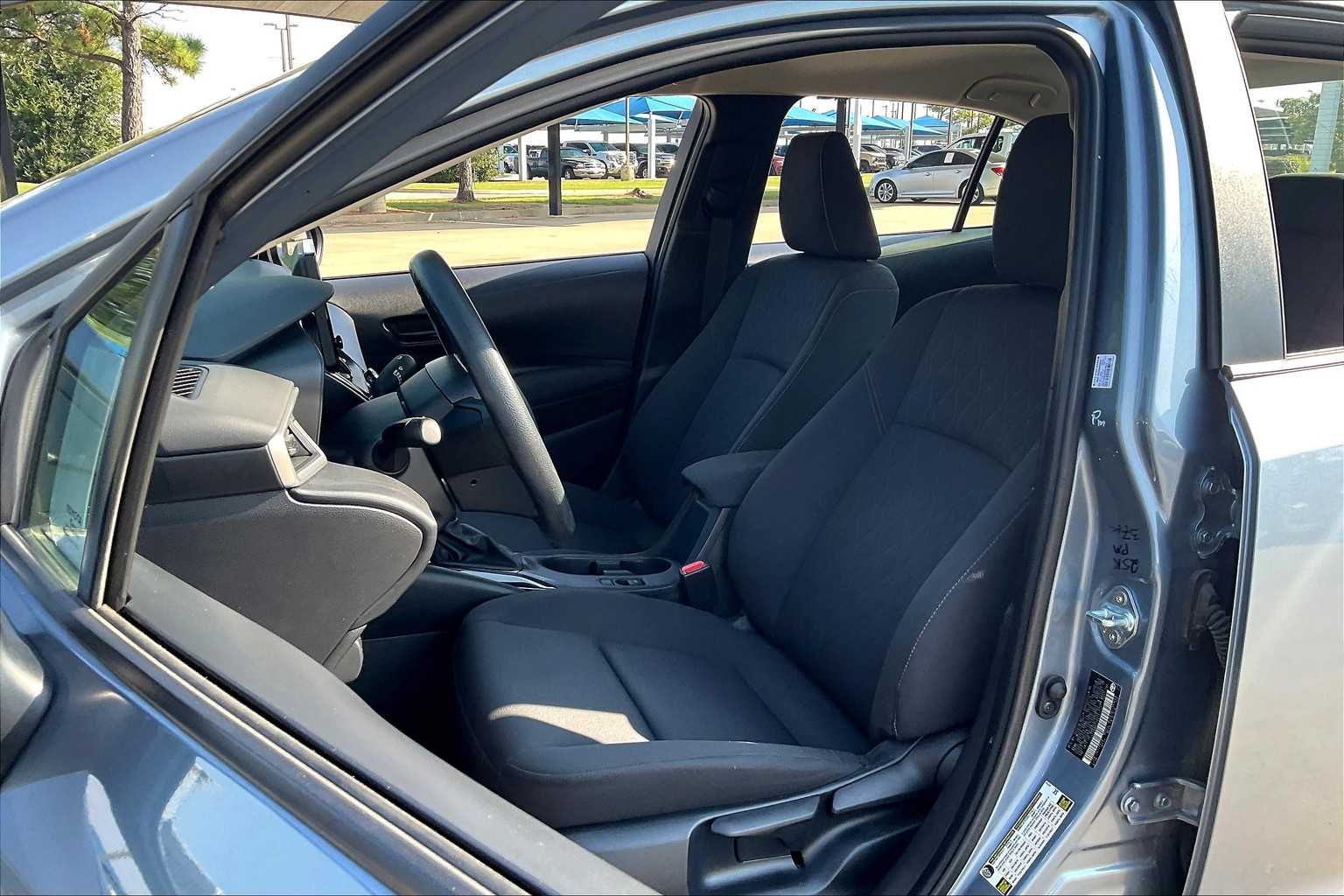 2024 Toyota Corolla LE photo 7