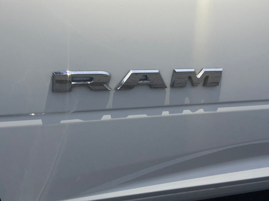 2024 Ram 2500 Big Horn photo 15