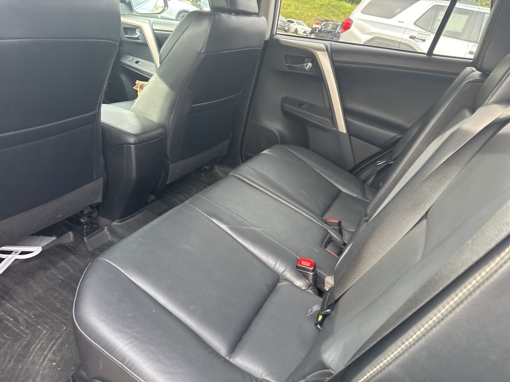 2015 Toyota RAV4 Limited photo 30