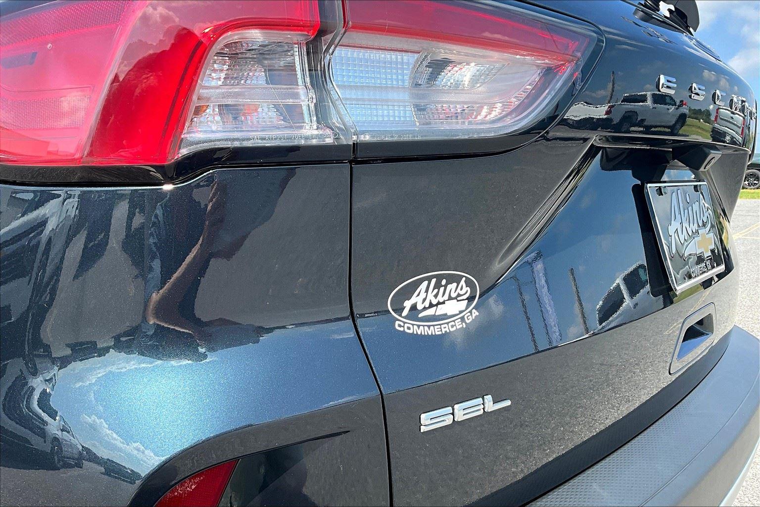 2022 Ford Escape SEL photo 13