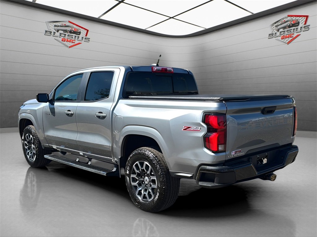 2023 Chevrolet Colorado Z71 photo 3