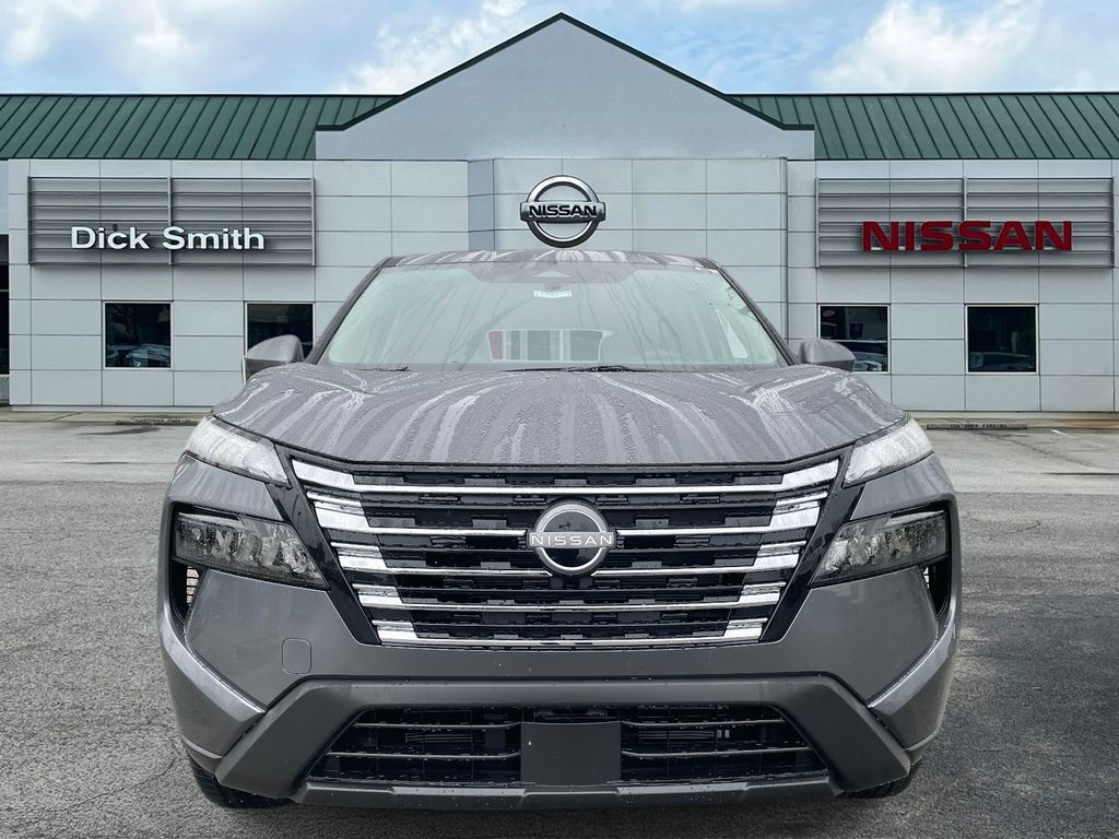 2026 Nissan Rogue SV photo 2