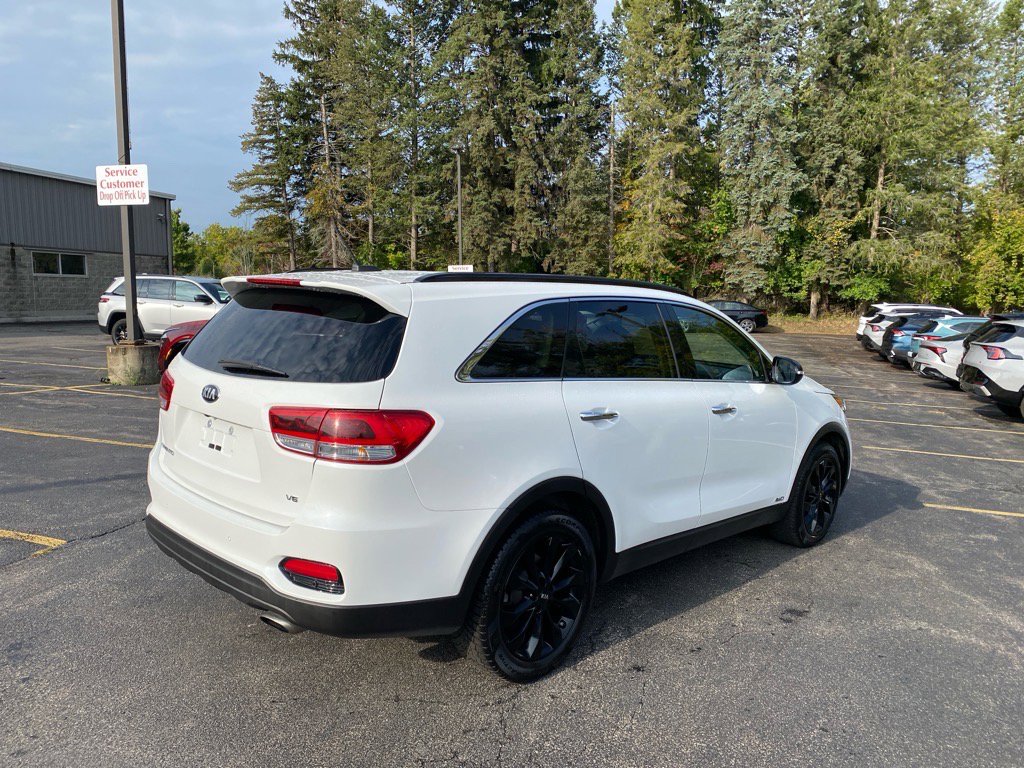 2019 Kia Sorento S photo 6