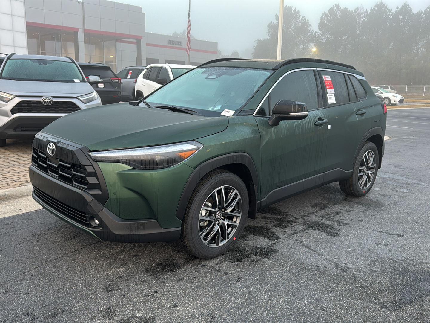 2026 Toyota Corolla Cross XLE's photo