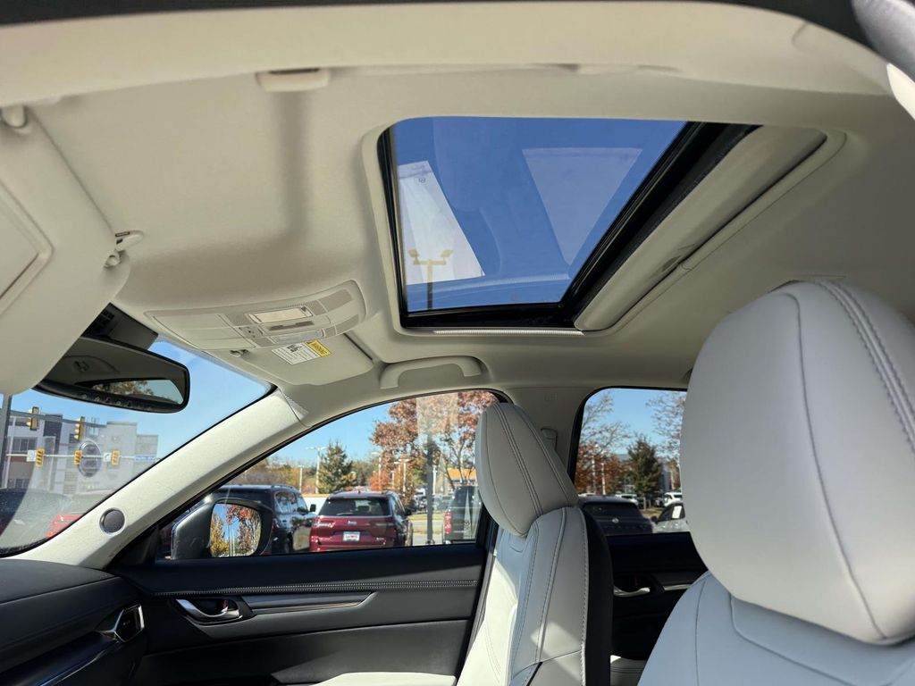 2025 Mazda CX-5 2.5 Premium Plus photo 4