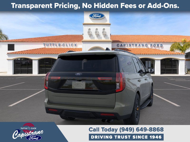 2025 Ford Expedition photo 3