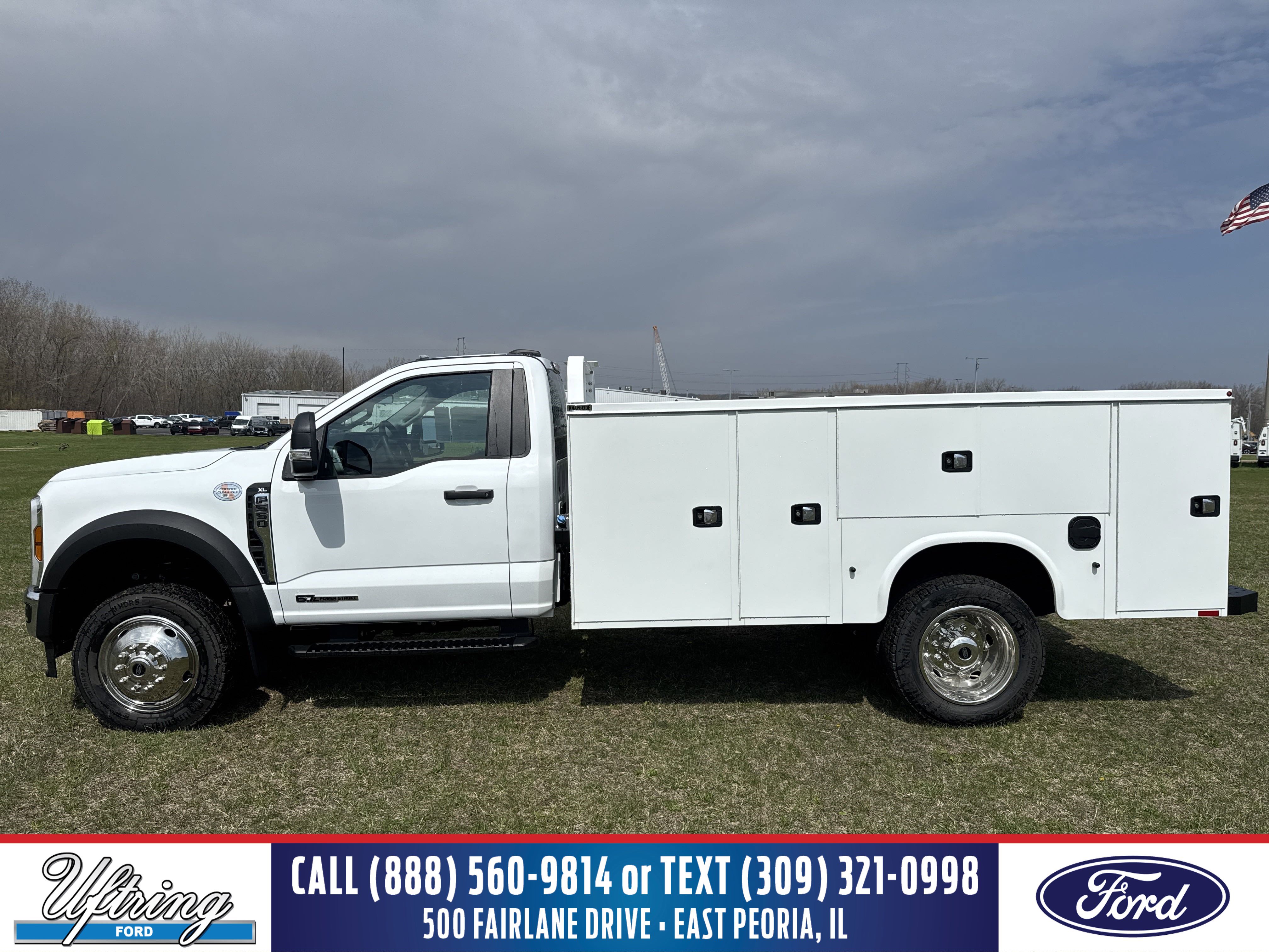 2024 Ford F-550 Super Duty Chassis Cab XL's photo