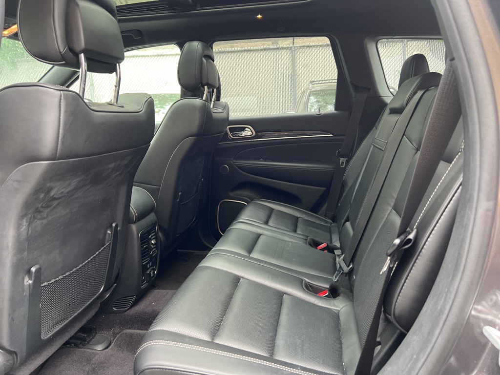 2017 Jeep Grand Cherokee Overland photo 10