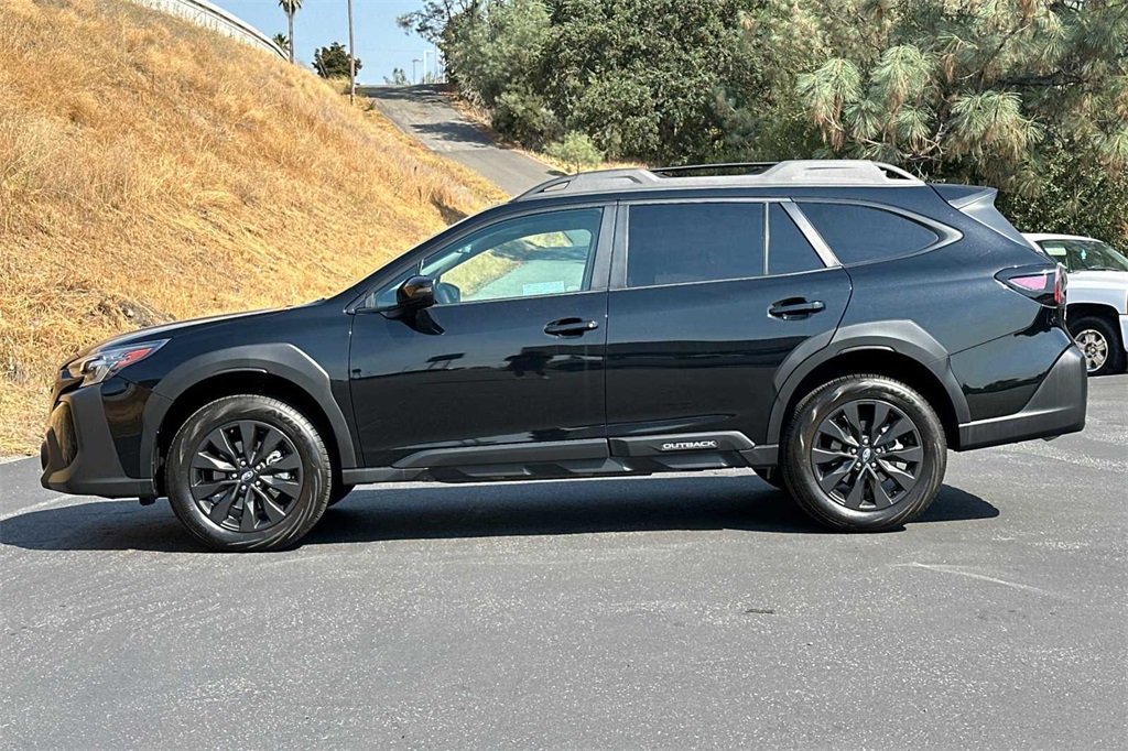 2025 Subaru Outback Onyx Edition photo 7