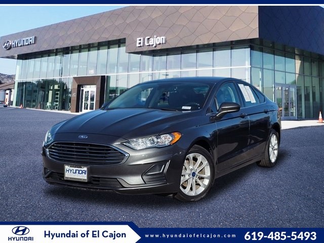 2020 Ford Fusion SE