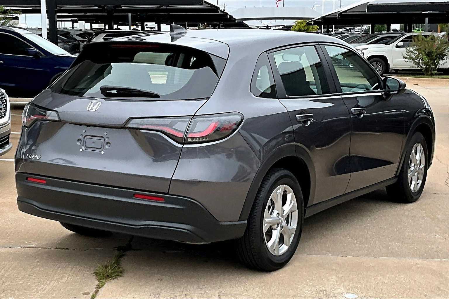 2025 Honda HR-V LX photo 11