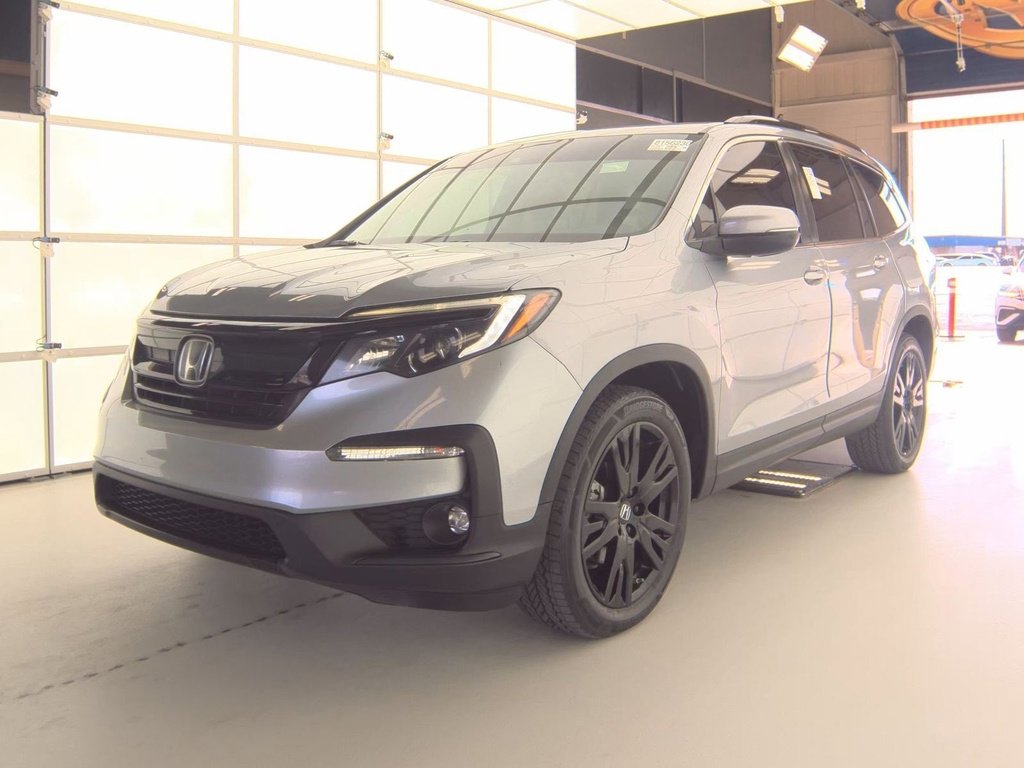 2022 Honda Pilot SE's photo