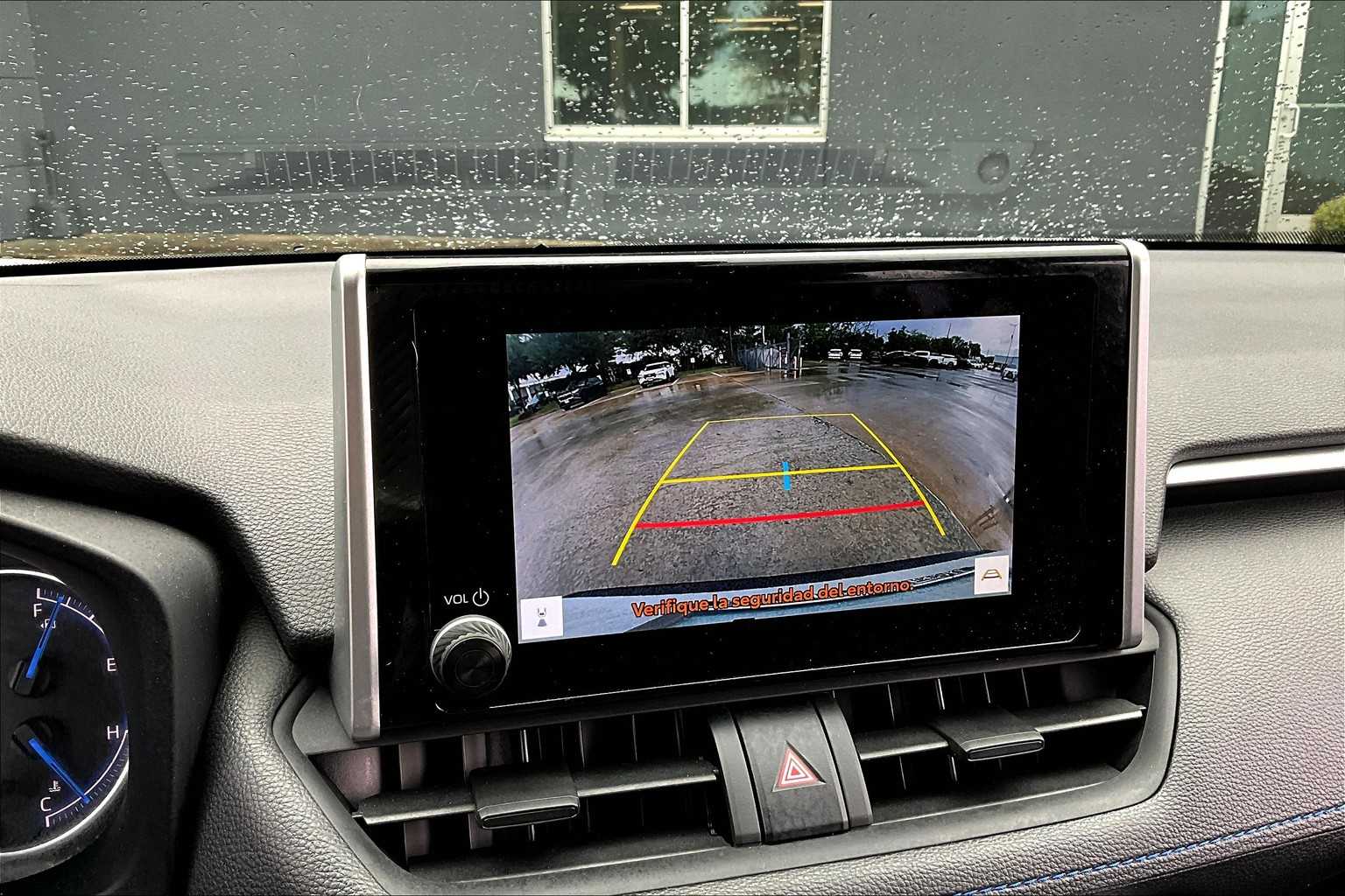 2024 Toyota RAV4 Hybrid SE photo 25