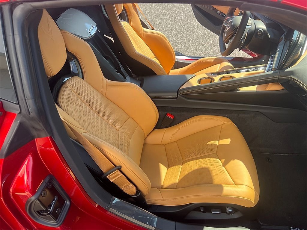 2026 Chevrolet Corvette Stingray 2LT photo 22