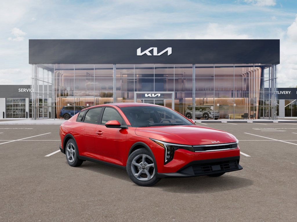 2025 Kia K4 LXS photo 4