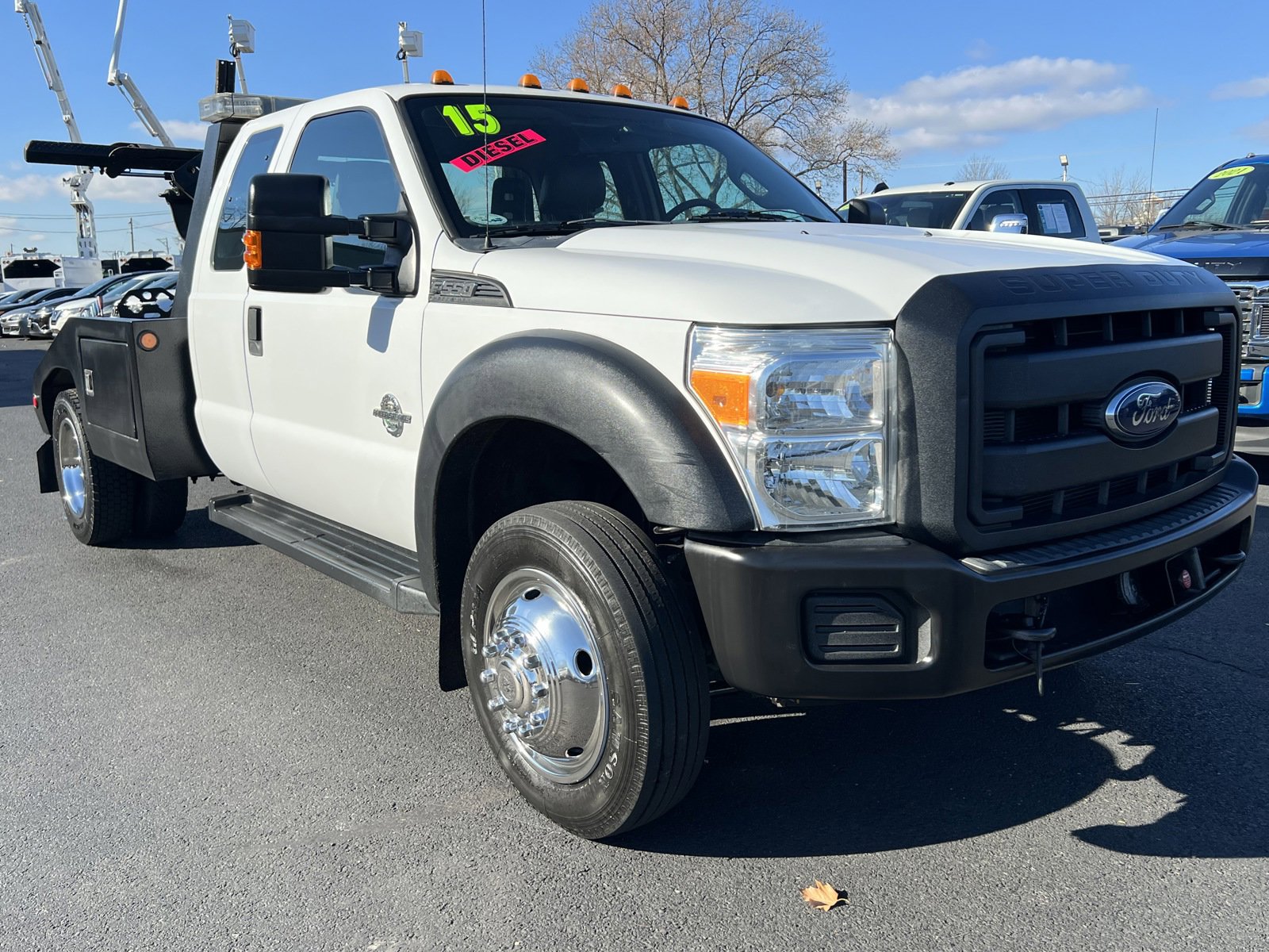 2015 Ford F-550 photo 2