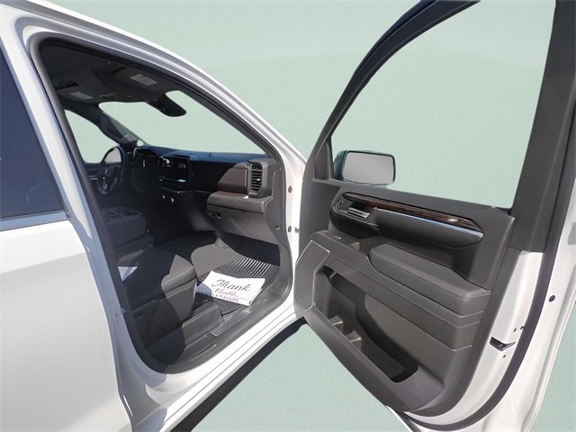Image of Pre-Owned 2022 GMC Sierra 1500 SLE