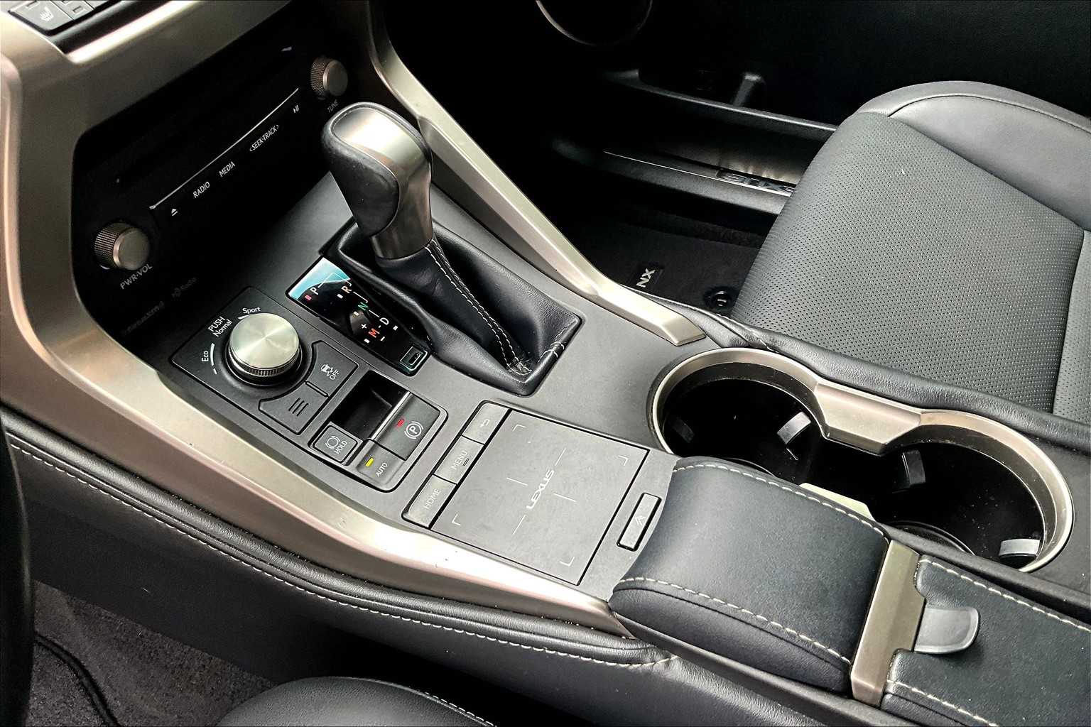 2019 Lexus NX 300 Luxury photo 15