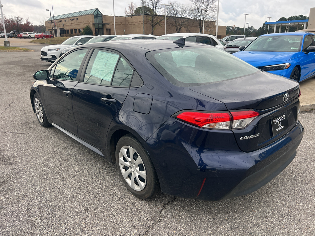 2024 Toyota Corolla LE photo 2