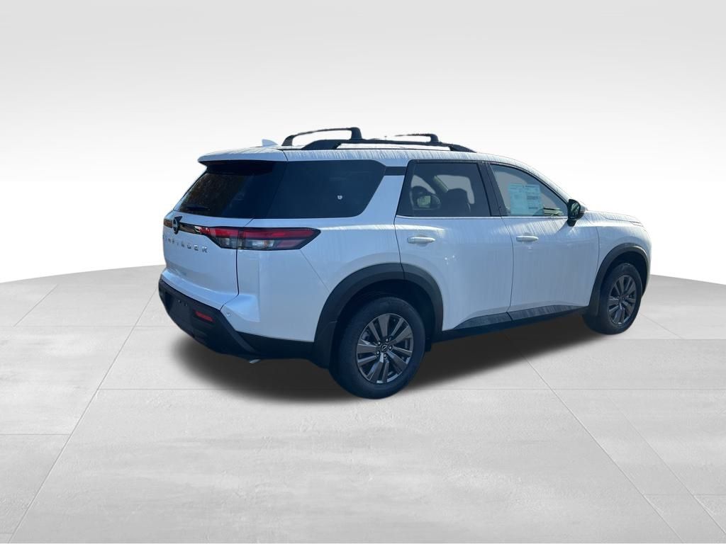 2025 Nissan Pathfinder SV photo 2