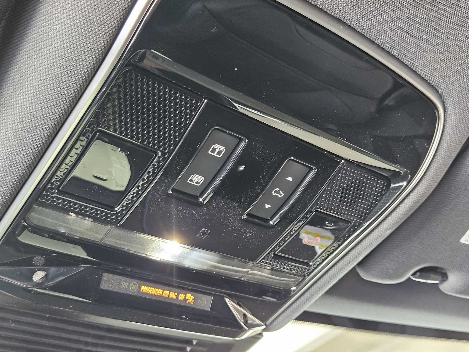 2025 Land Rover Range Rover Sport SE photo 16