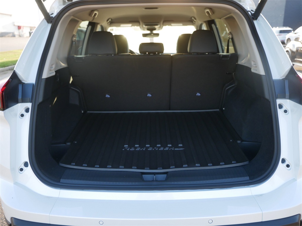 2026 Nissan Rogue AWD photo 5