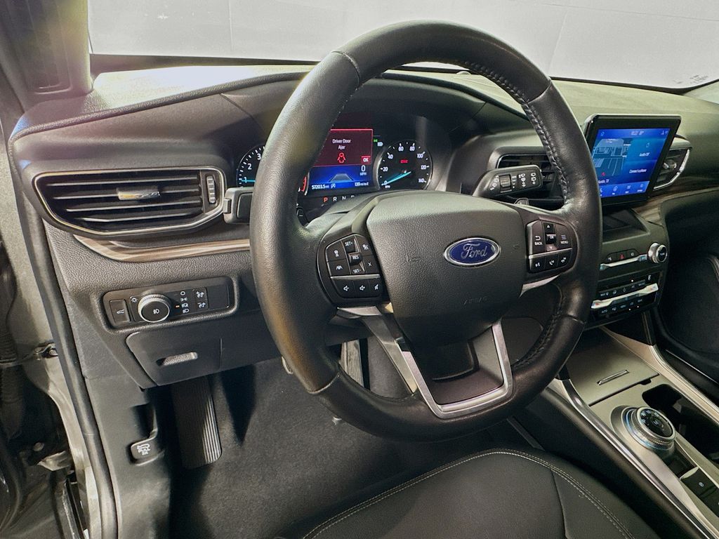 2020 Ford Explorer Limited photo 10