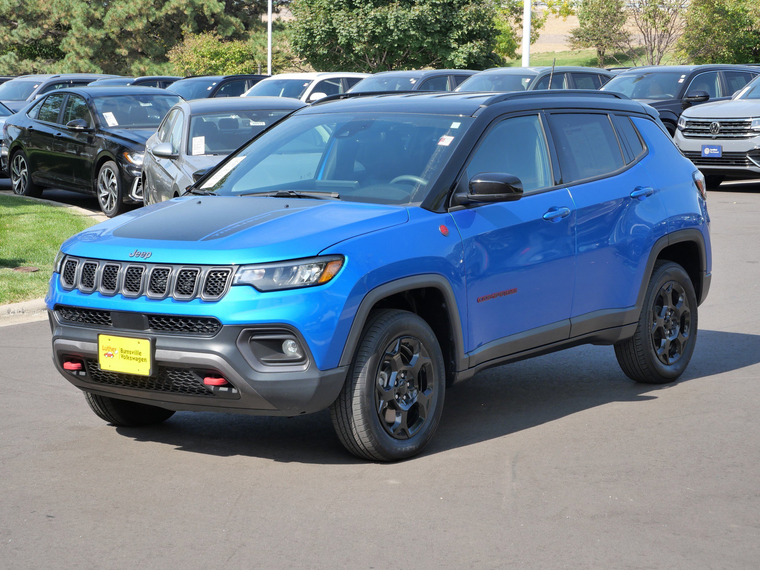 2023 Jeep Compass Trailhawk photo 3