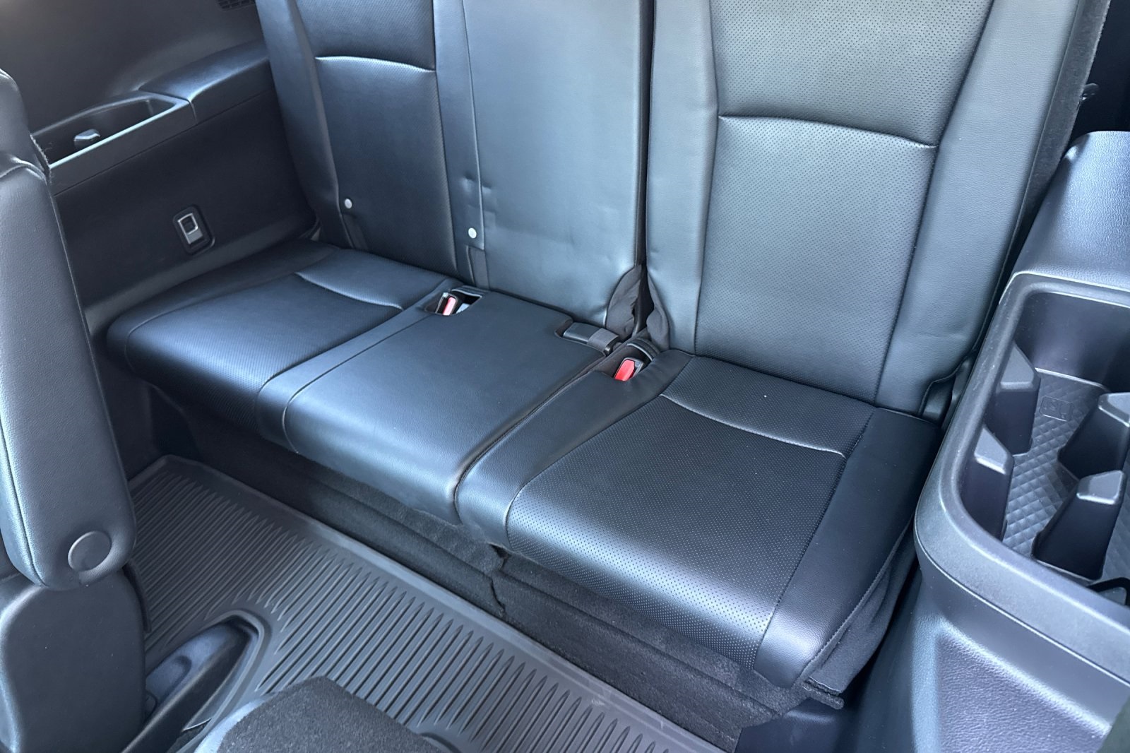 2024 Toyota Grand Highlander XLE photo 16