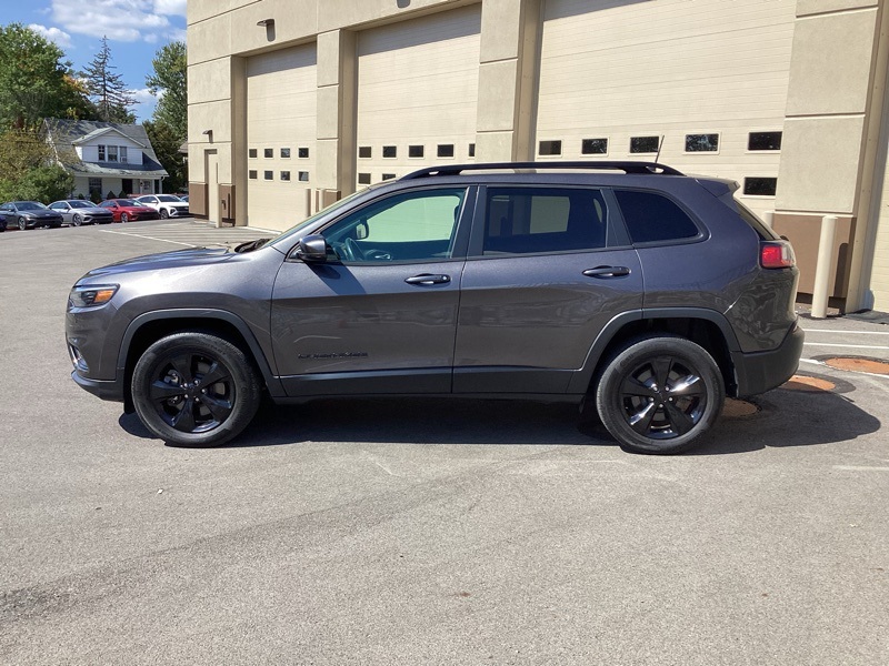 2020 Jeep Cherokee Altitude Sport photo 2