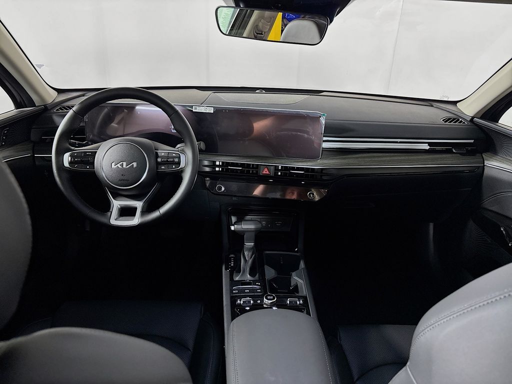 2025 Kia K5 EX photo 11
