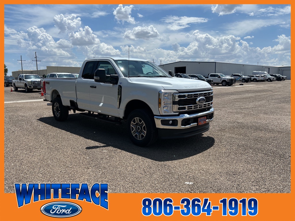 2025 Ford F-350 XLT photo 8