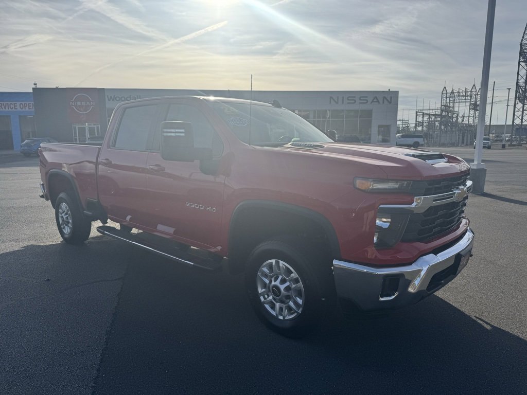 2024 Chevrolet Silverado 2500HD LT's photo