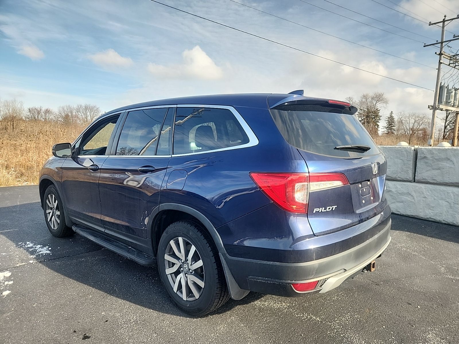 2019 Honda Pilot EX photo 2