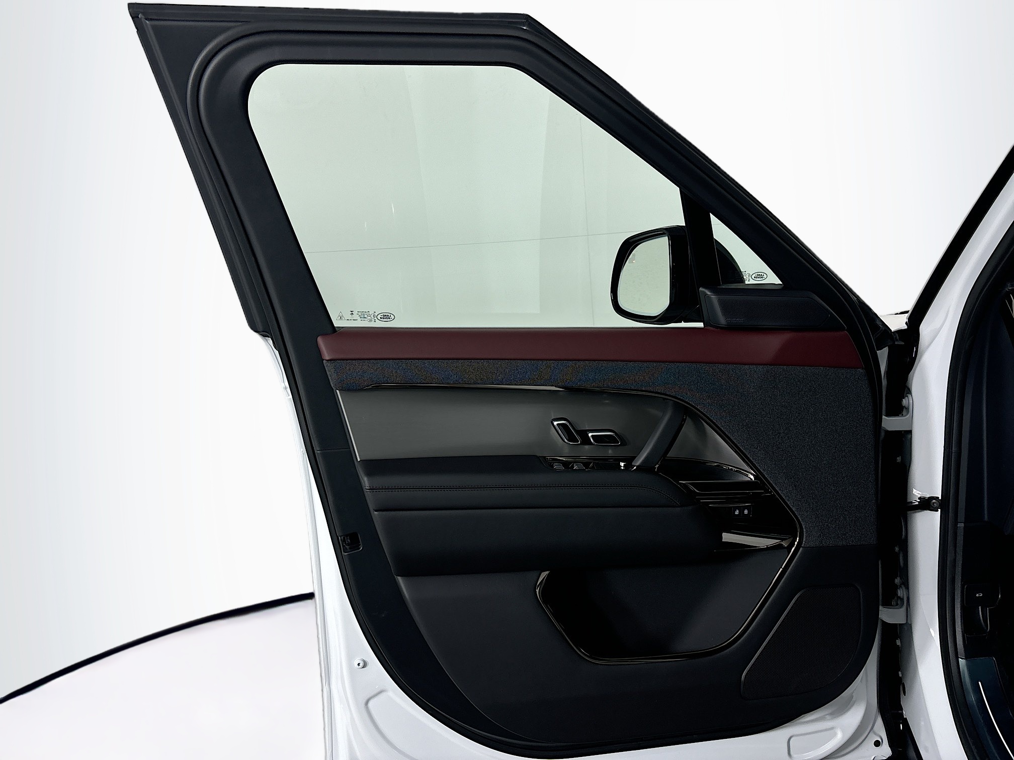 2025 Land Rover Range Rover Sport SE photo 11