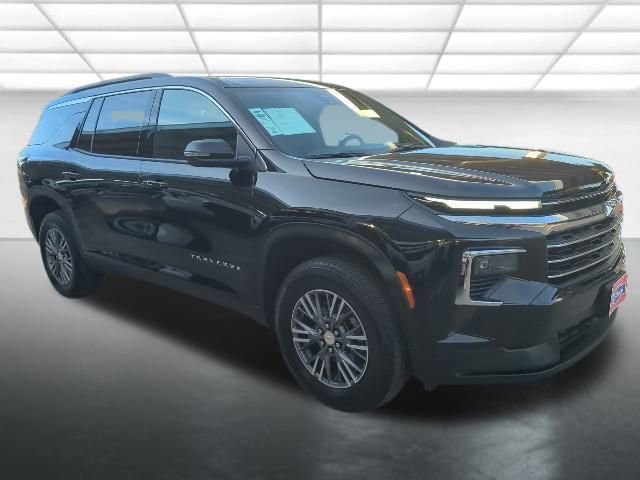 2025 Chevrolet Traverse LT's photo