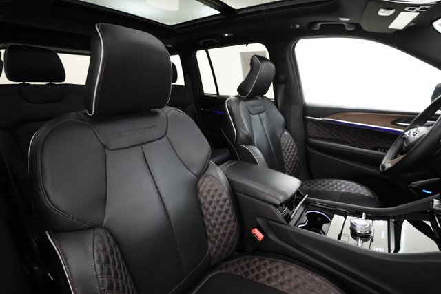2022 Jeep Grand Cherokee Summit photo 25