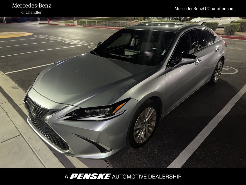 2023 Lexus ES Base's photo