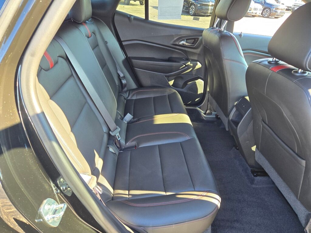 2025 Chevrolet Trax photo 4