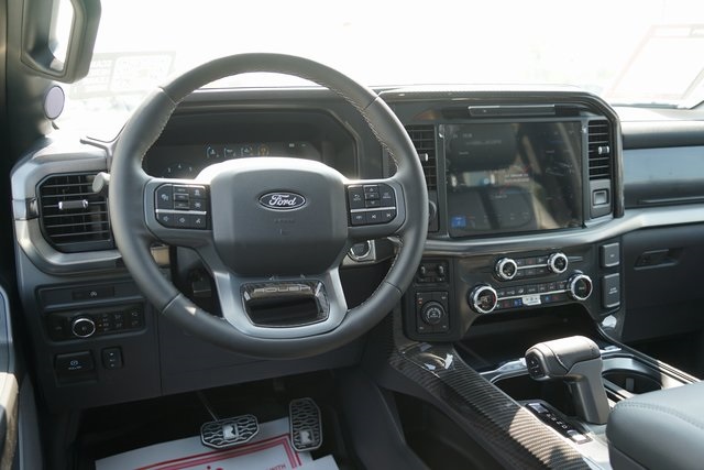 2025 FORD F-150 - Image 31