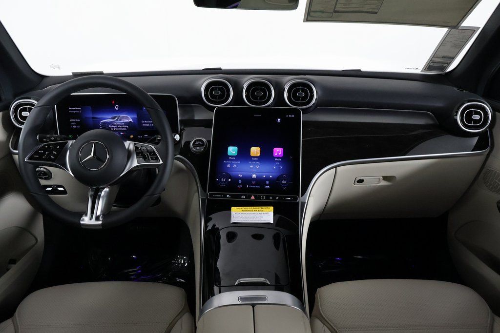 2026 Mercedes Benz GLC 300 photo 4