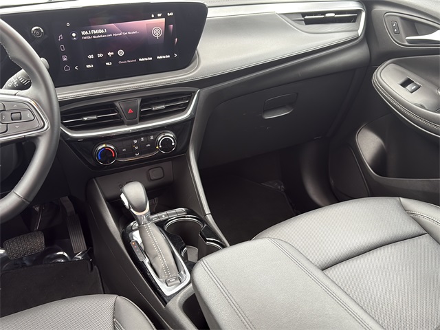 2024 Buick Encore GX Sport Touring photo 11