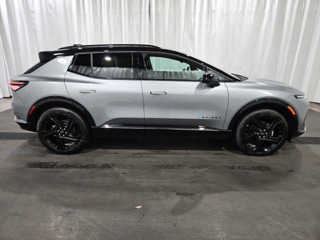 2026 Chevrolet Equinox EV 3RS photo 2