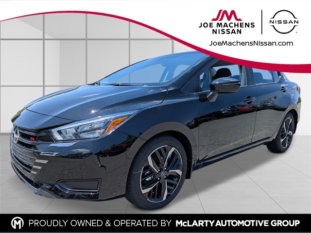 2025 Nissan Versa Sedan SR's photo