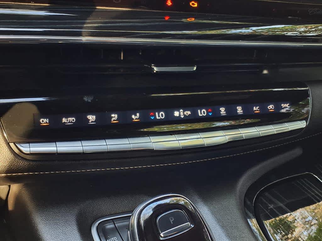 2021 Cadillac Escalade Sport photo 17