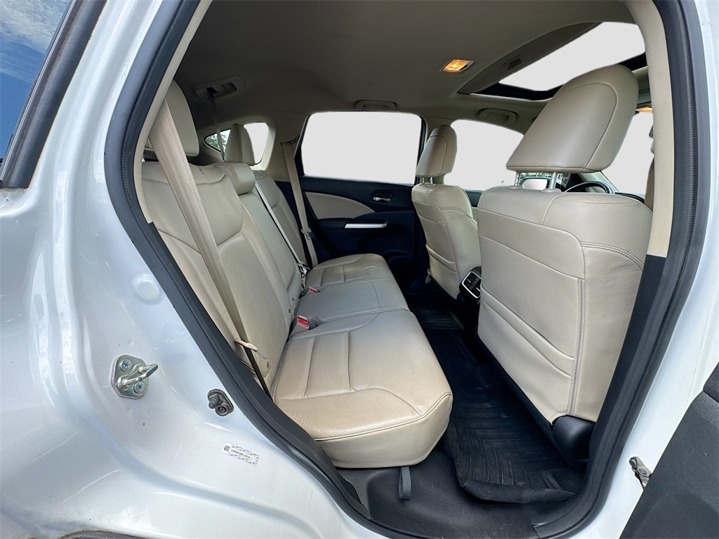 2015 Honda CR-V Touring photo 29