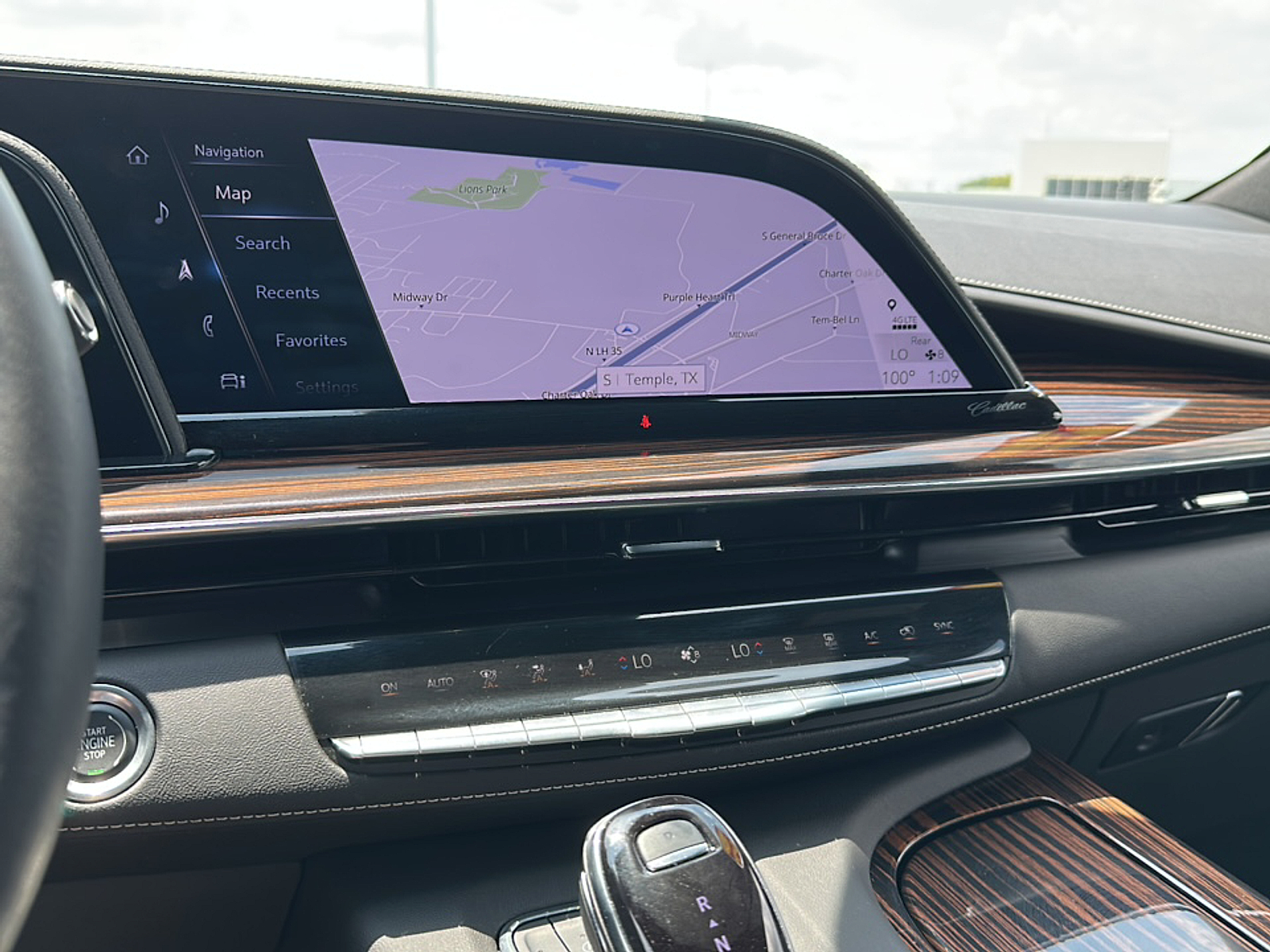 2024 Cadillac Escalade ESV Luxury photo 17