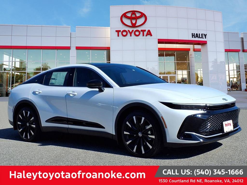 2026 Toyota Crown Platinum's photo