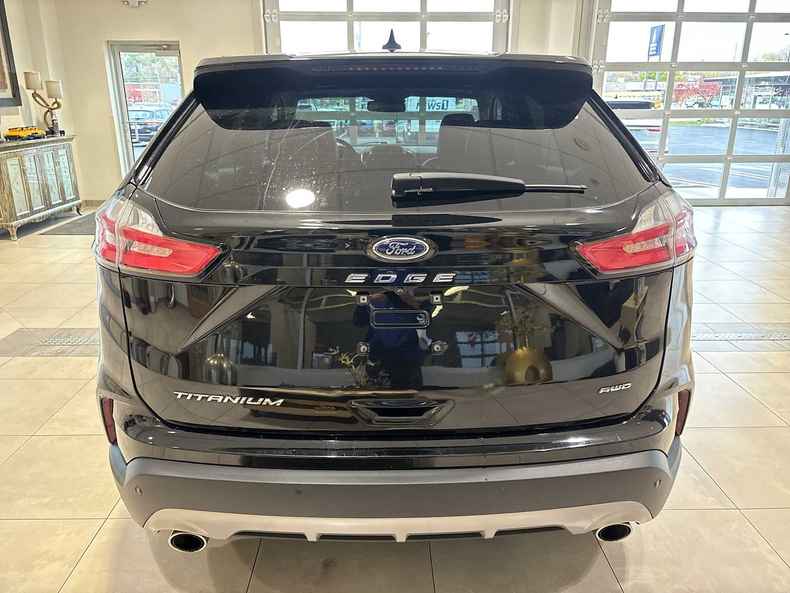 2022 Ford Edge Titanium photo 4